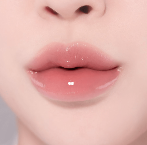 韓国リップの2025秋冬トレンドカラーは「紅茶」