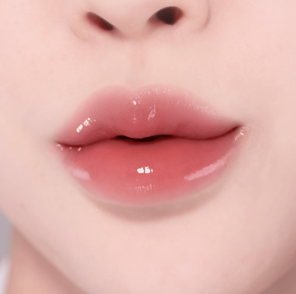 韓国リップの2025秋冬トレンドカラーは「紅茶」