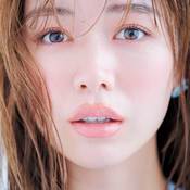 多幸感満ち満ち♡目元はワントーンでまとめるのがトレンド！【旬顔メイカーなピンクのアイパレ】6選